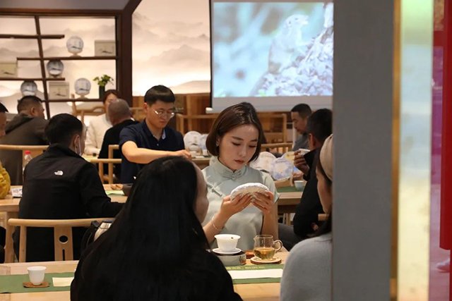 云南中茶茶业有限公司销售部总经理吴亚军先生