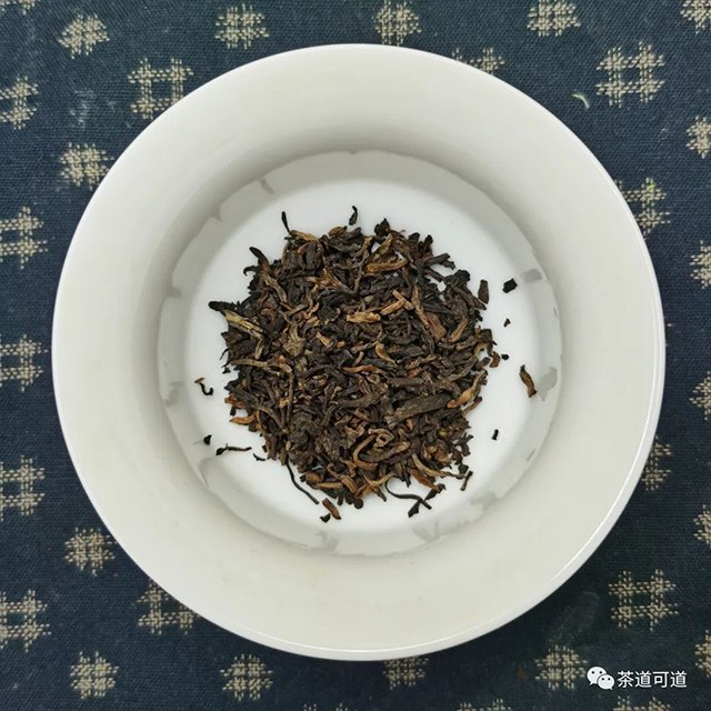 老同志2018年特级普洱茶熟茶散茶