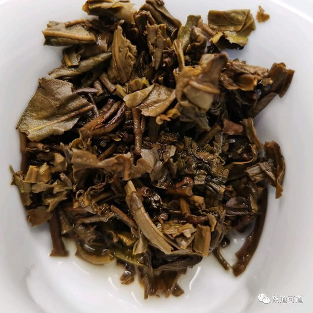 2019年番顺一班百龄竹筒普洱生茶
