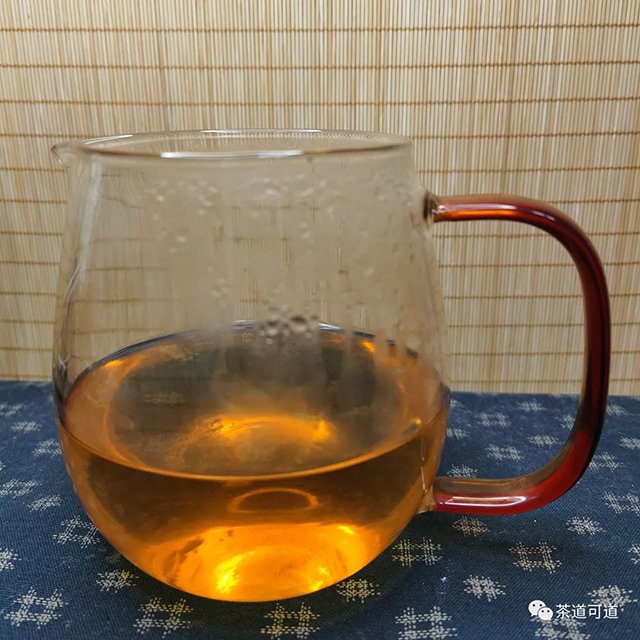 2021年福今新厂开业志庆饼普洱茶