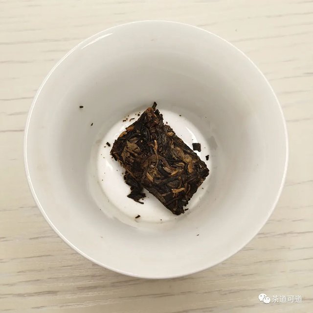 2021年国皓皓韵布朗山纯大树料普洱生茶