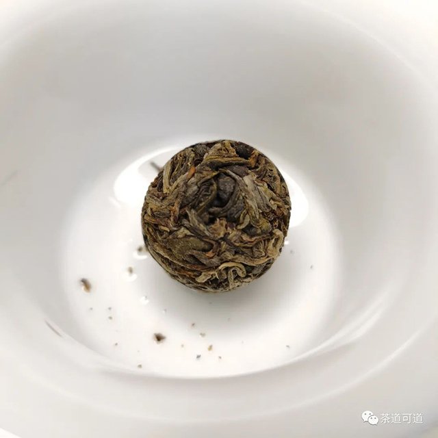 德鸣堂无量山古树龙珠茶