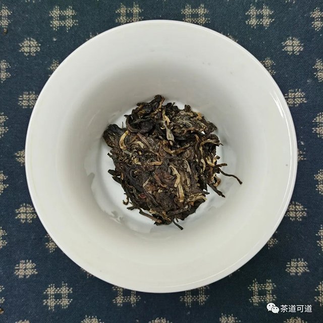八角亭2005年黎明之光普洱茶