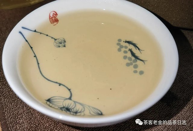 困鹿山制茶人2021年易武国有林古树4号地块普洱茶