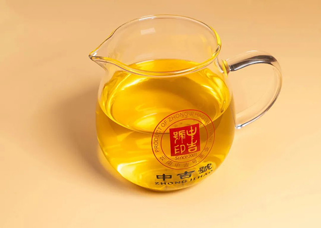 �м���ů����һ��ʨ�˲�¡�ն���