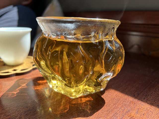 茶聊:从1998班章沱到独家私藏2006年易武珍品