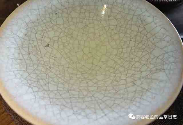 笑我疯颠2023年茶王地班章普洱茶