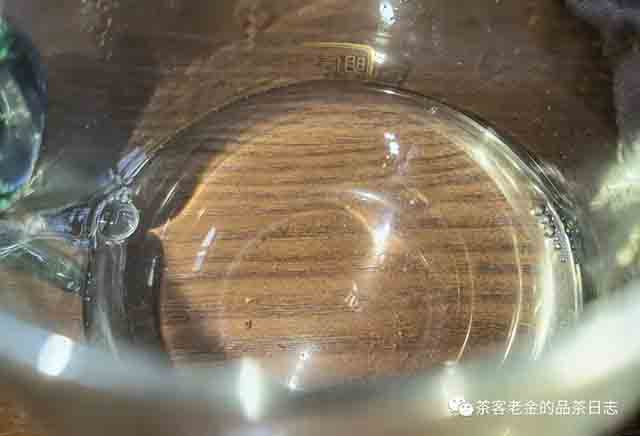 笑我疯颠2023年茶王地班章普洱茶