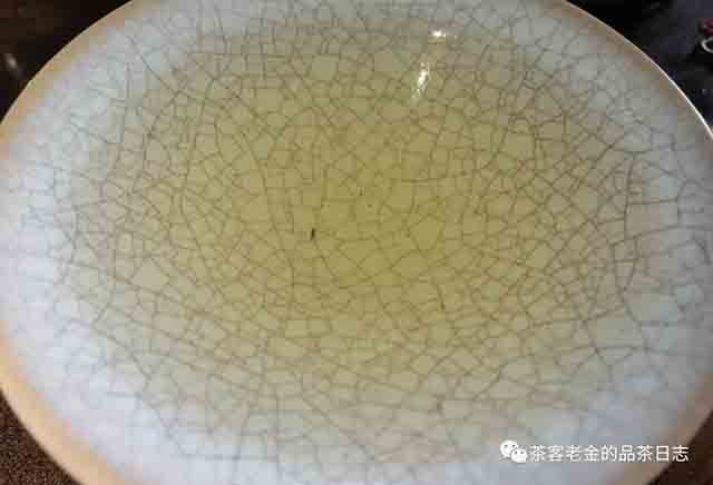 笑我疯颠2023年茶王地班章普洱茶
