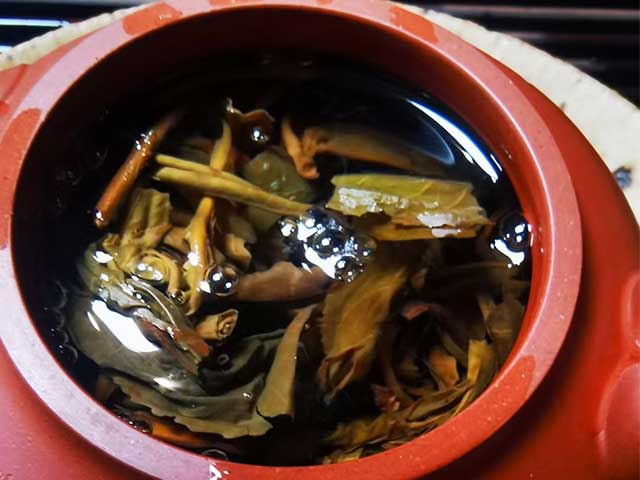 天地人和2007年老易武茶