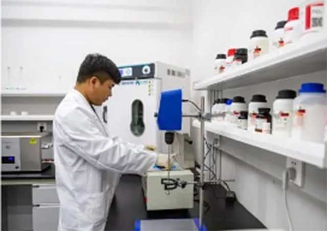 科学研究表明建水紫陶有利于普洱茶存储