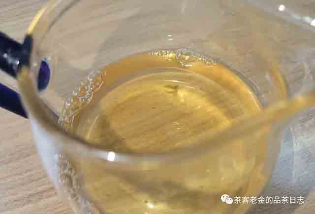 困鹿山制茶人2023年困鹿山单株普洱茶