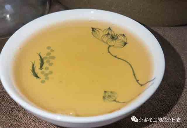 翡翠与茶2019年冰岛老寨单株普洱茶
