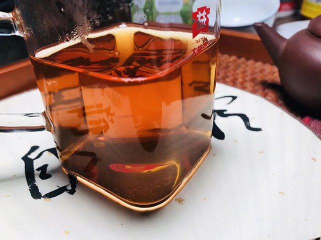 �˺�2006���ϰ����ն���Ʒ���ص�