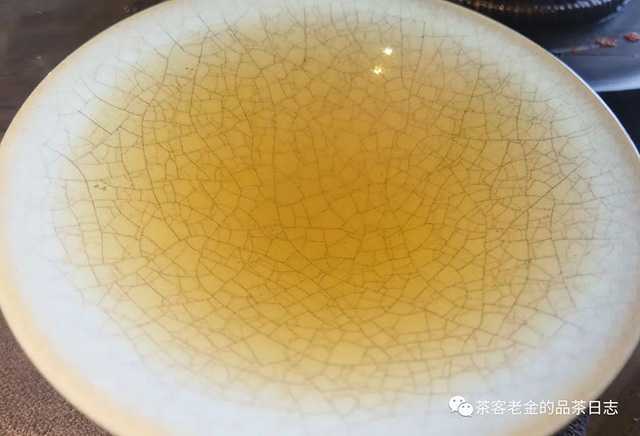 中茶2023年吉祥孔雀普洱茶