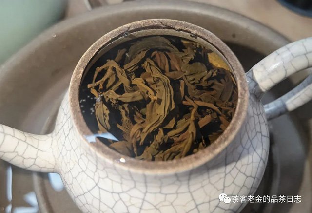 二嘎子单株晒红茶