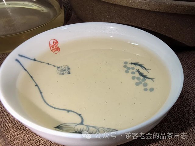双弗山李建杰2022年倚邦传奇普洱茶
