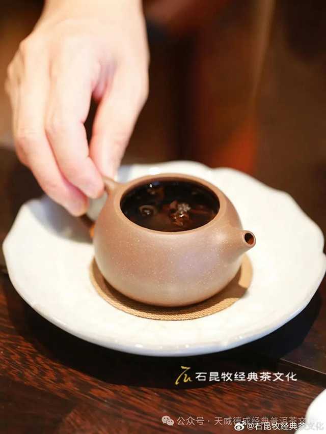 天威德成2012年品鉴熟茶品质特点