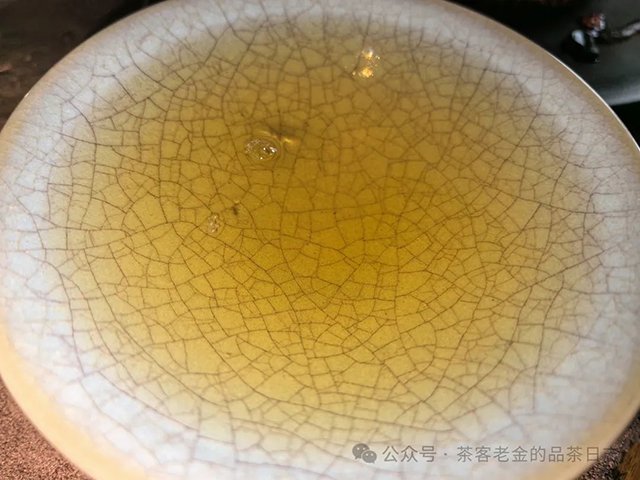 佤山茶人2015年困鹿山普洱