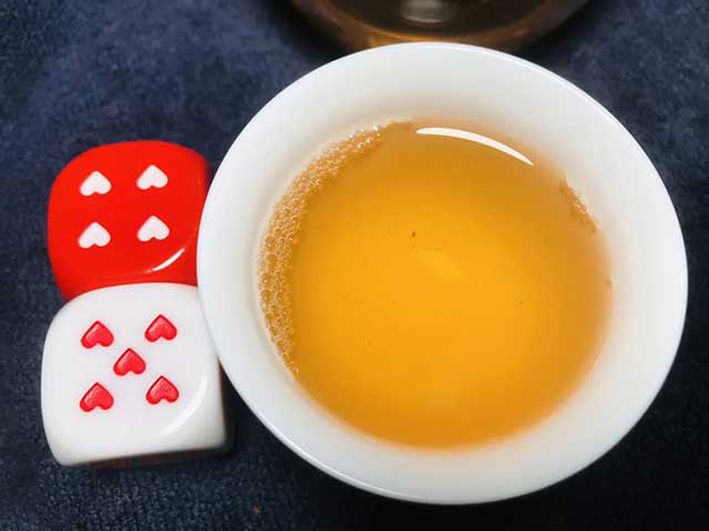 山青花燃猪年生肖茶诸吉普洱茶品质特点