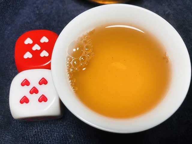 山青花燃猪年生肖茶诸吉普洱茶品质特点