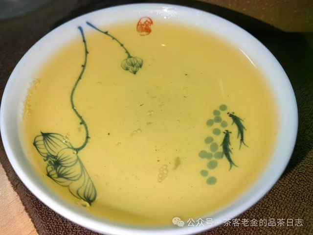 吾茶共饮2024年高杆普洱茶