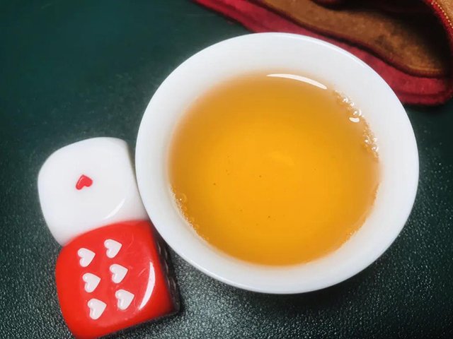 广隆2020喜心青饼普洱茶品质特点