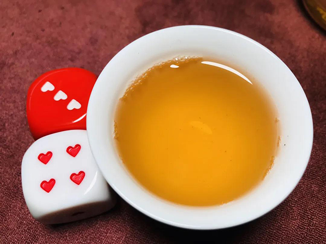 山青花燃朕知道老班章迷你沱普洱茶品质特点