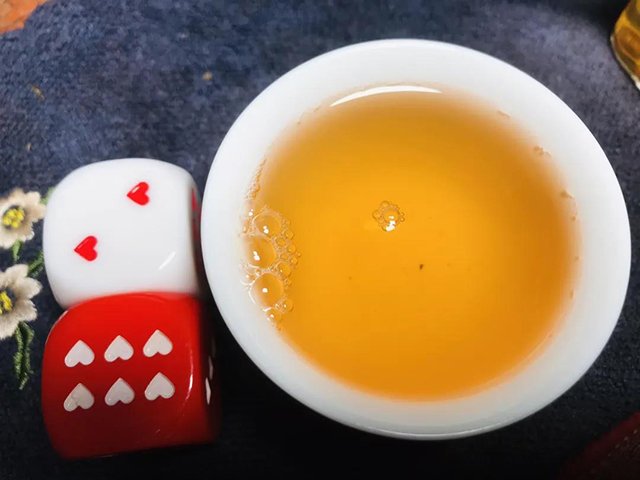 大益2201银大益普洱茶品质特点