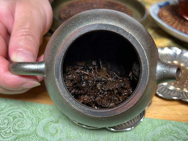 图为芊芷源2020年醇和古树熟茶