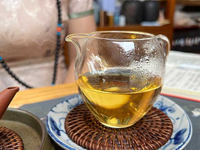 图为私藏茶红印2016薄荷塘357克饼品鉴第九道茶汤
