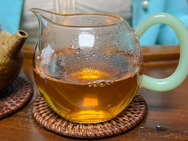 图为私人定制茶2003年7532青饼
