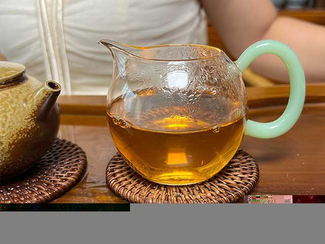 图为私人定制茶2003年7532青饼
