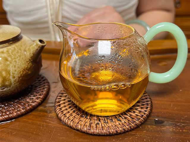图为私人定制茶2003年7532青饼
