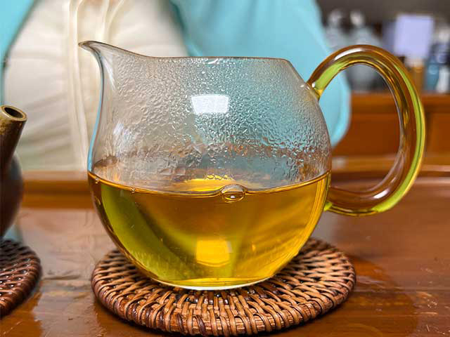 图为私人定制茶2003年7532青饼