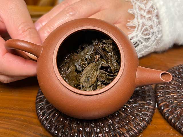 图为90年代末期下关紧压茶宝焰牌蘑菇沱
