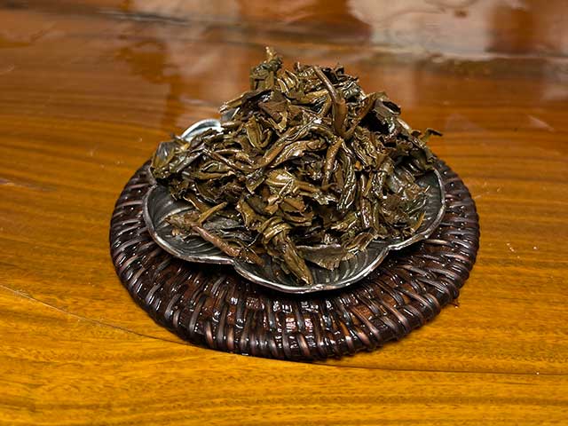 图为90年代末期下关紧压茶宝焰牌蘑菇沱
