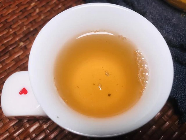 大益2401批7542普洱茶