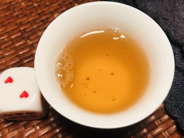 大益2401批7542普洱茶
