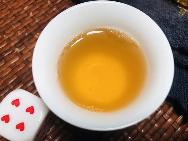 大益2401批7542普洱茶