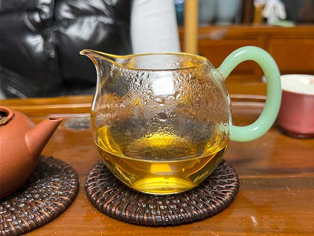 图为2008年班章八八青饼品鉴第七道汤体