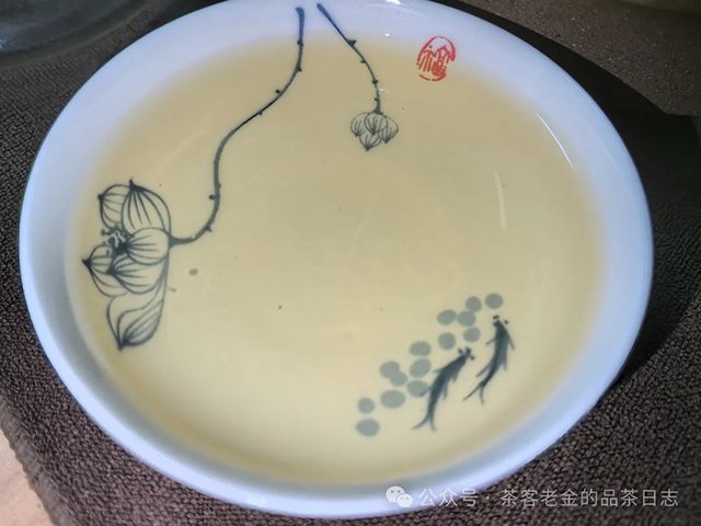 ˫��ɽ�����޼��ն���Ʒ���ص�