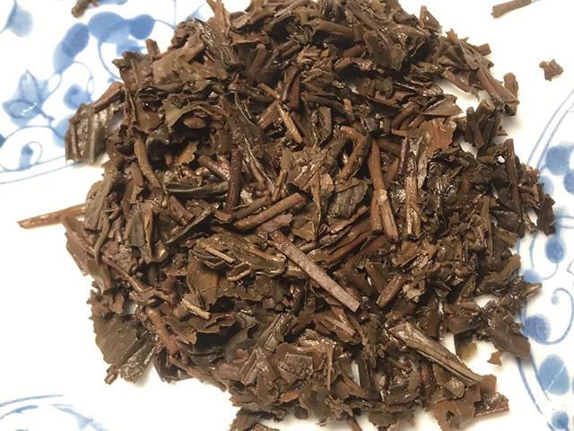大益2012年龙腾盛世青饼普洱茶品质特点
