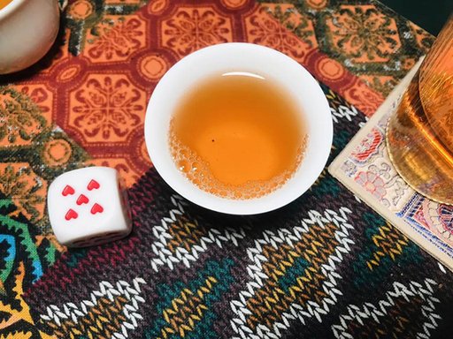 大益2011年易武正山青饼普洱茶