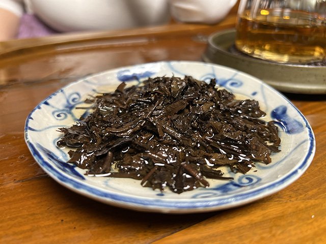 陈香、糯甜、米汤感!这款80年代鸿泰昌远年七子饼茶熟茶,喝一口就上瘾