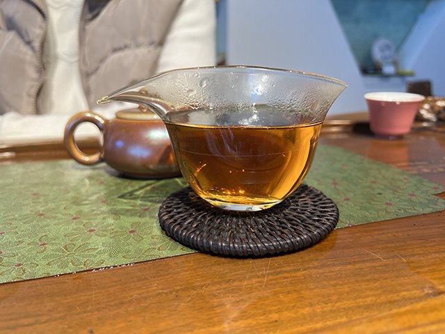 图为1998年蓝印易武外贸站古树茶