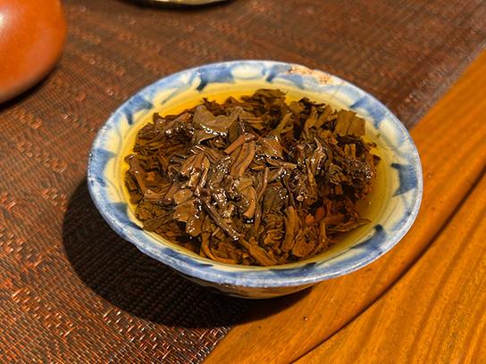 图为1998年红中红青饼