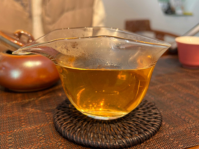 慎饮!这款2016年的班章茶王青饼,半泡就上头!