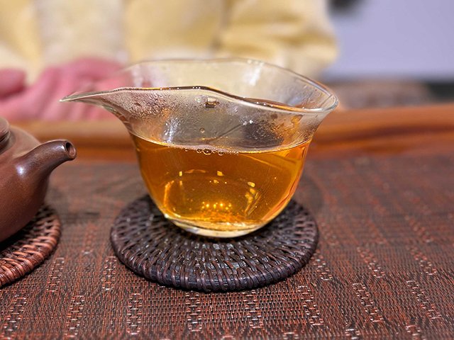 图为2003年班章青饼