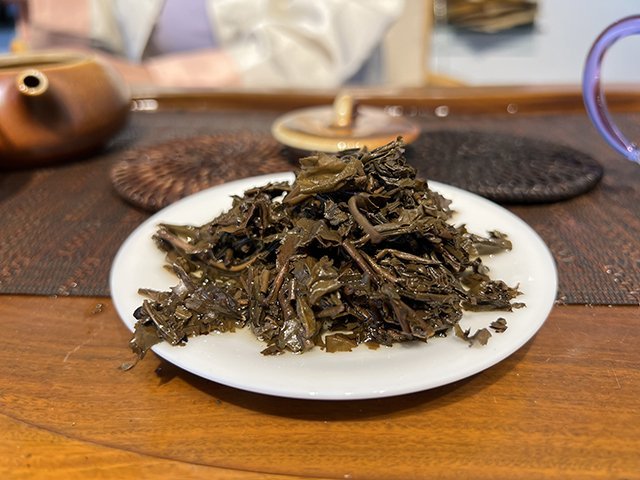 图为1994年401批次7542青饼